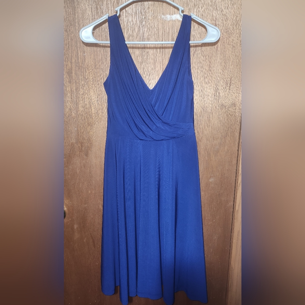Navy Blue Isaac Mizrahi size 2 Vneck dress